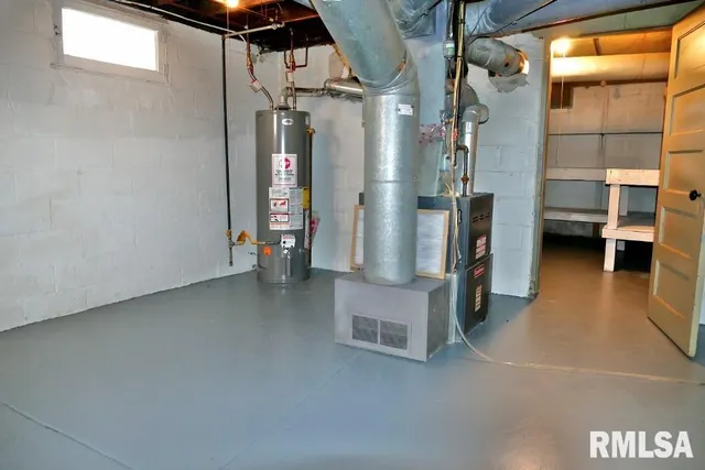 $139,900 | 809 West Eleanor Place, Peoria, IL 61604