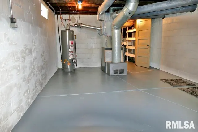 $139,900 | 809 West Eleanor Place, Peoria, IL 61604