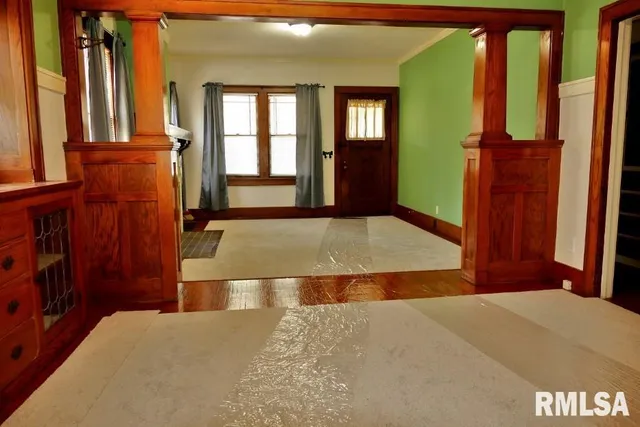 $139,900 | 809 West Eleanor Place, Peoria, IL 61604