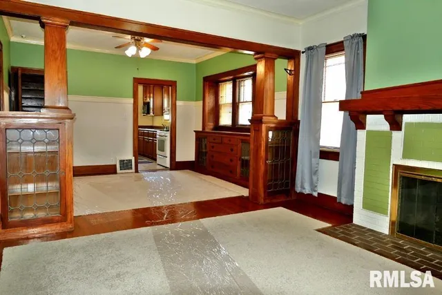 $139,900 | 809 West Eleanor Place, Peoria, IL 61604