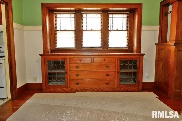 $139,900 | 809 West Eleanor Place, Peoria, IL 61604