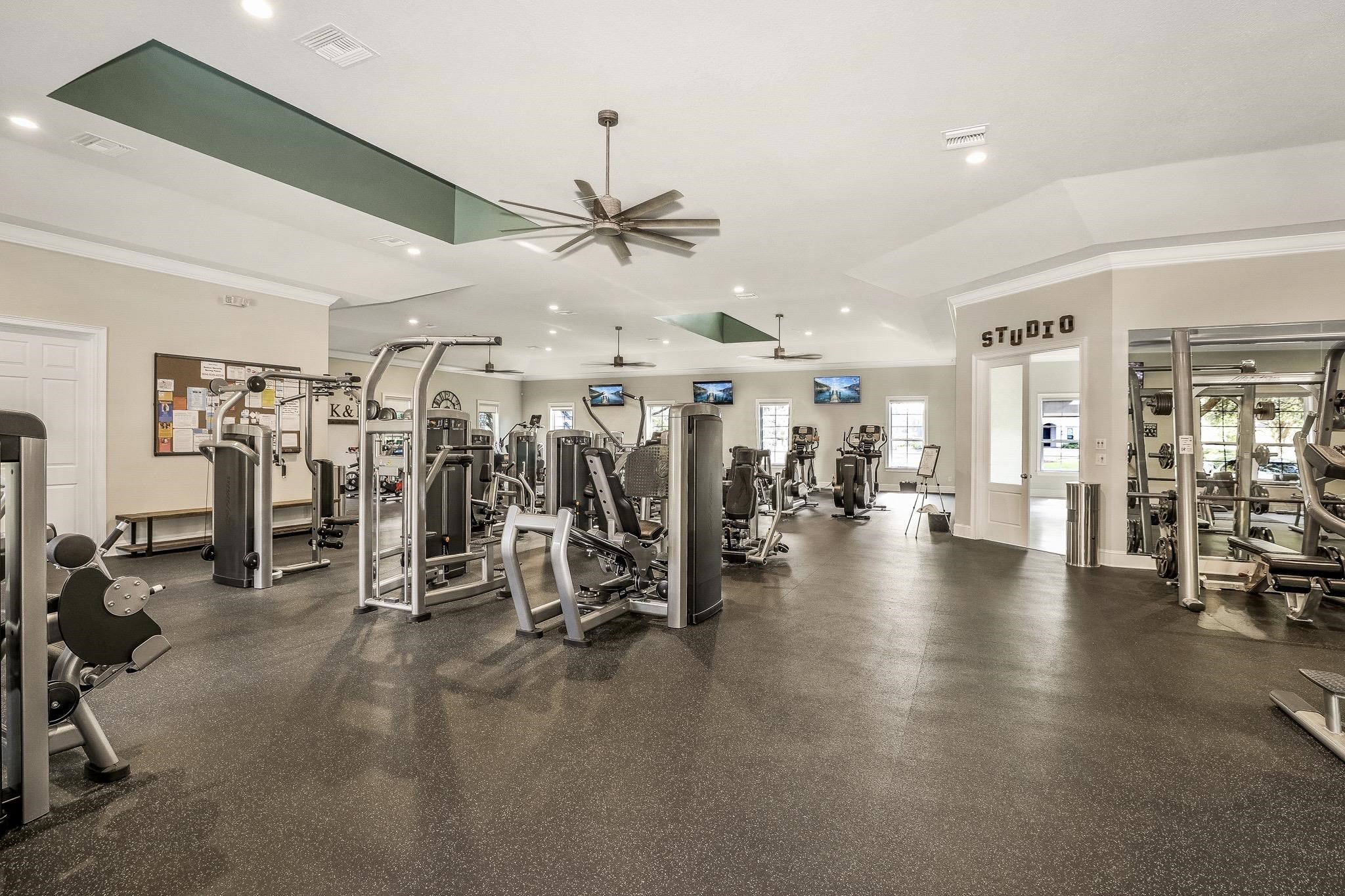 3844 Paddington Place St. Augustine, FL 32092 - Photo 33 of 40 a view of a room with gym equipment