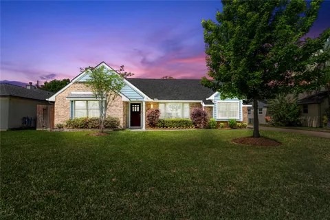 $535,000 | 1911 Stebbins Drive, Houston, TX 77043