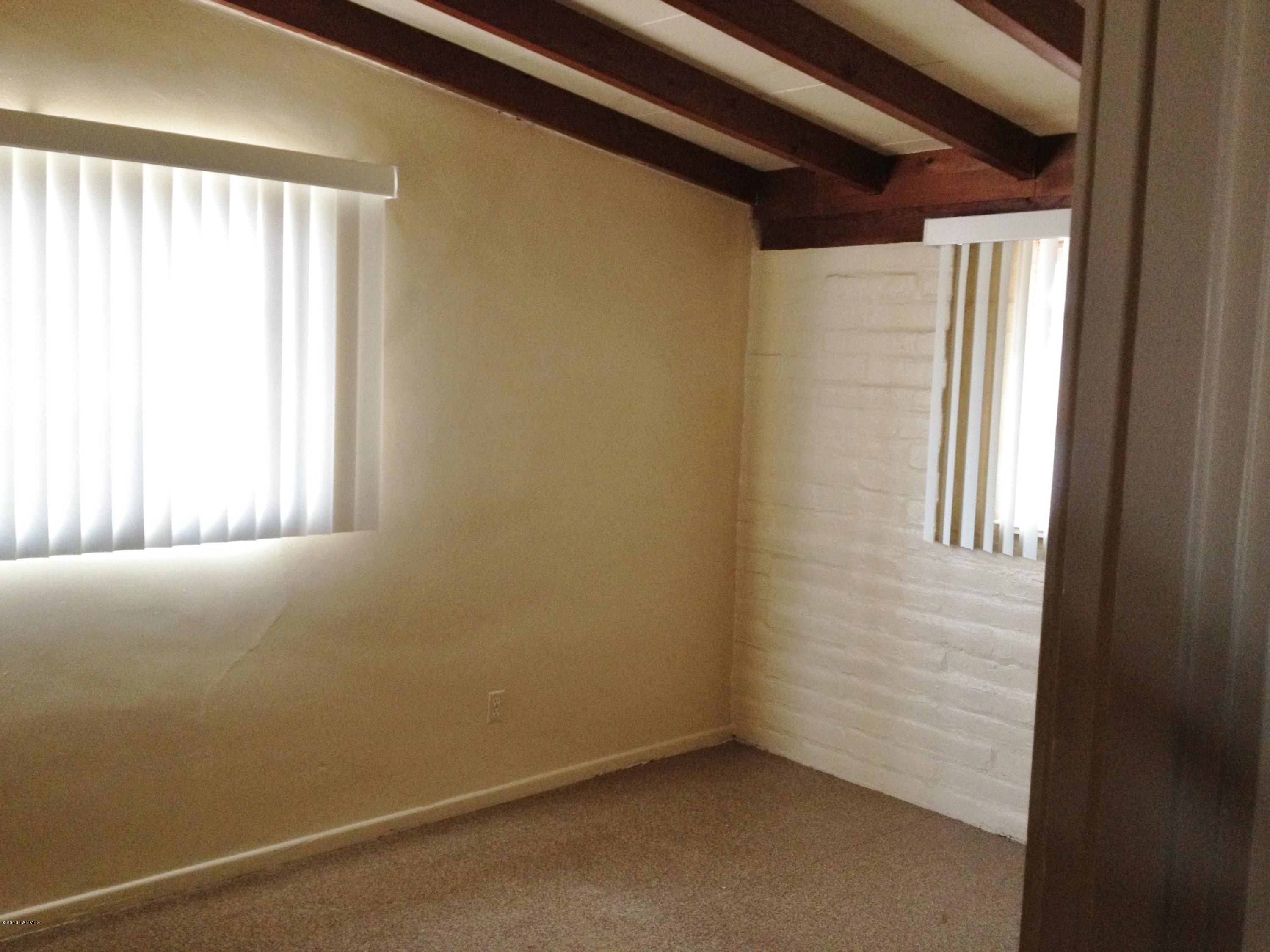 219-227 West Navajo Road Tucson, AZ 85705 - Photo 5 of 12