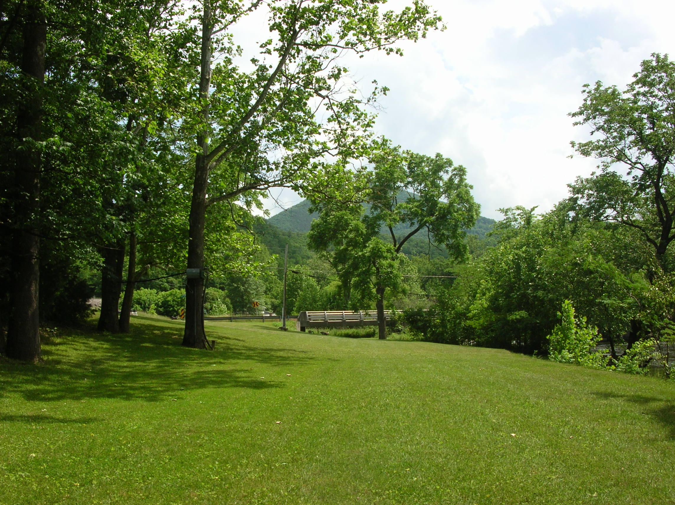 4763 West River Road Salem, VA 24153 - Photo 3 of 15 DSCN1514