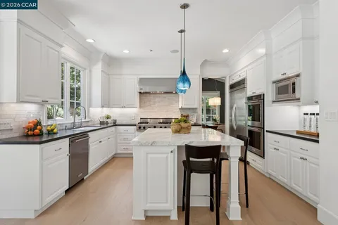 $2,895,000 | 31 Sandy Court, Orinda, CA 94563