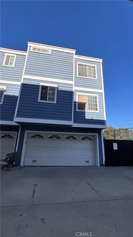 $3,600 | 103 West Spring Street, Unit A, Long Beach, CA 90806