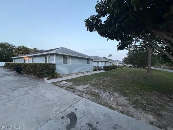 $2,295,000 | 2530 Tropicana Boulevard, Naples, FL 34116