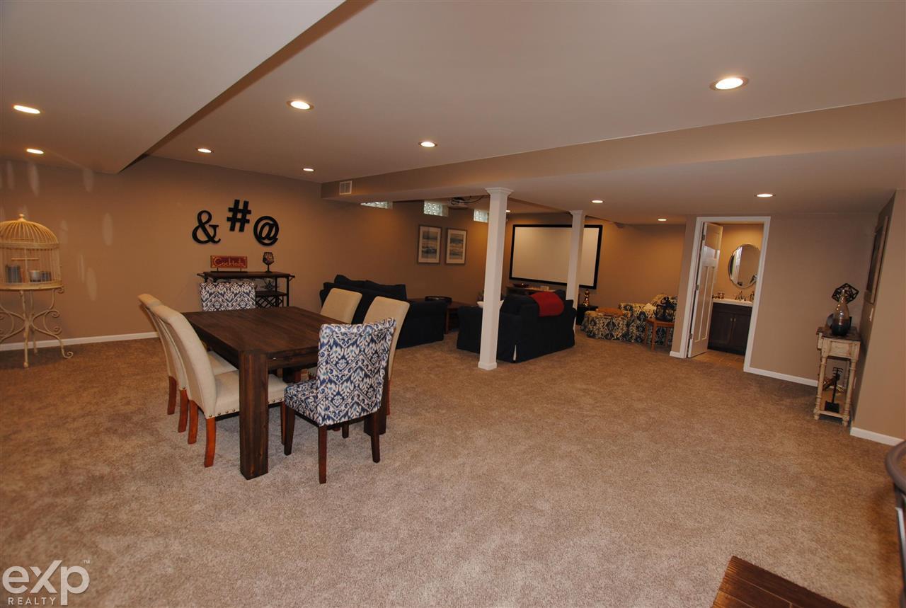 2181 London Bridge Drive Rochester Hills, MI 48307 - Photo 45 of 53