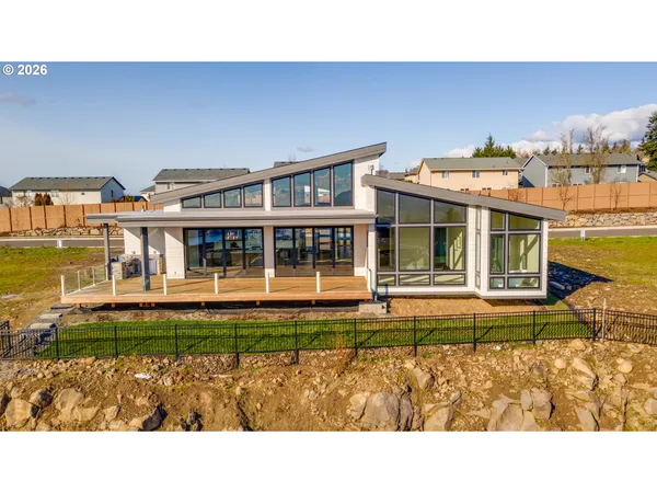 $1,950,000 | 29110 Northeast Hancock Road, Camas, WA 98607
