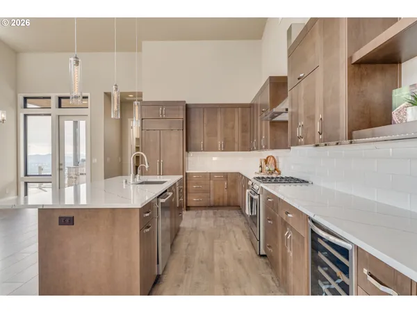 $1,950,000 | 29110 Northeast Hancock Road, Camas, WA 98607