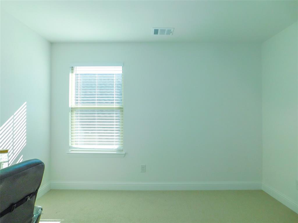 2457 Pinnacle Place Corinth, TX 76210 - Photo 26 of 32