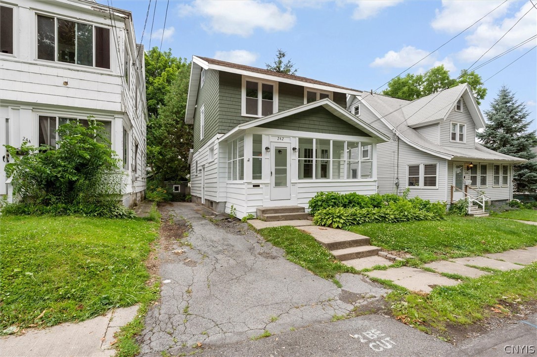 242 Rider Avenue Syracuse, NY 13207 - Photo 4 of 47