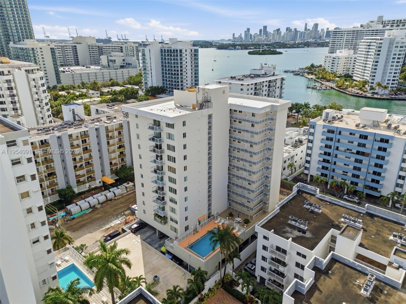 1345 Lincoln Road, Unit 1006 Miami Beach, FL 33139 - Photo 24 of 27 a view of buildings