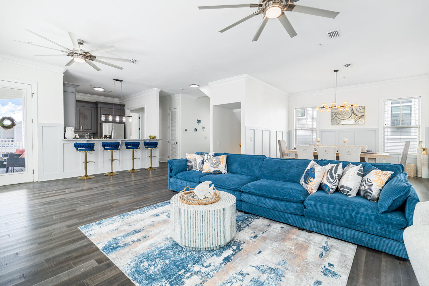337 Grande Pointe Circle Inlet Beach, FL 32461 - Photo 20 of 73 a living room with furniture and wooden floor