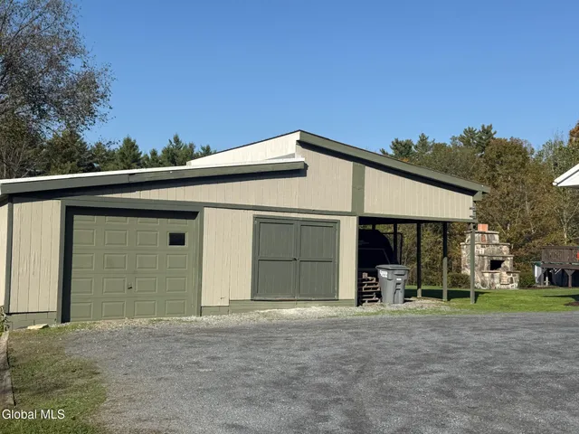 $268,000 | 16 West Starbuck Lane, Fort Ann, NY 12827