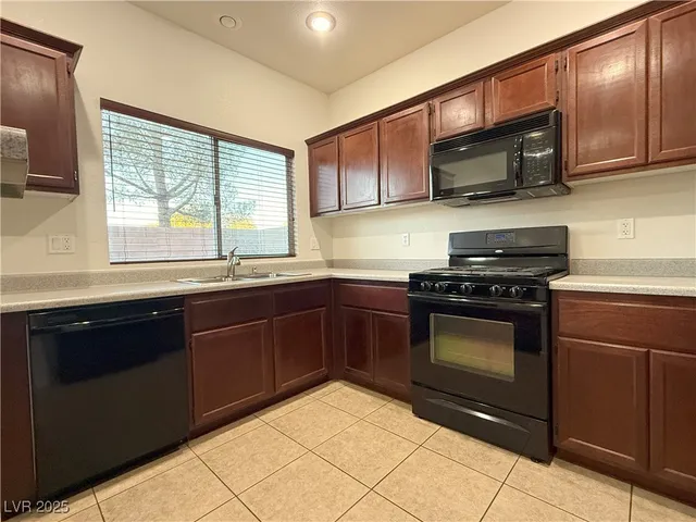 $1,795 | 1026 Appaloosa Hills Avenue, North Las Vegas, NV 89081