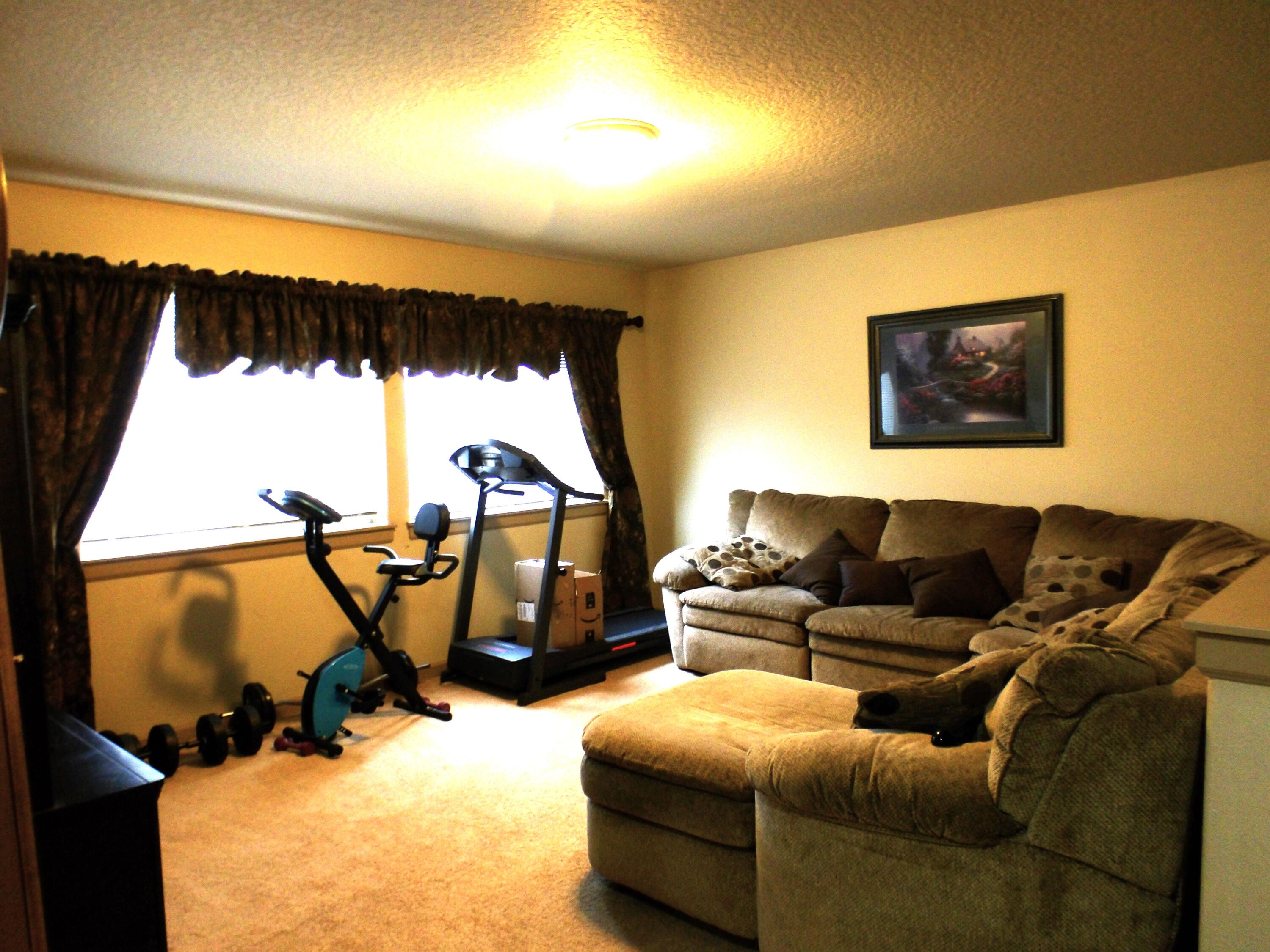 2885 Southwest Juniper Avenue Redmond, OR 97756 - Photo 15 of 16