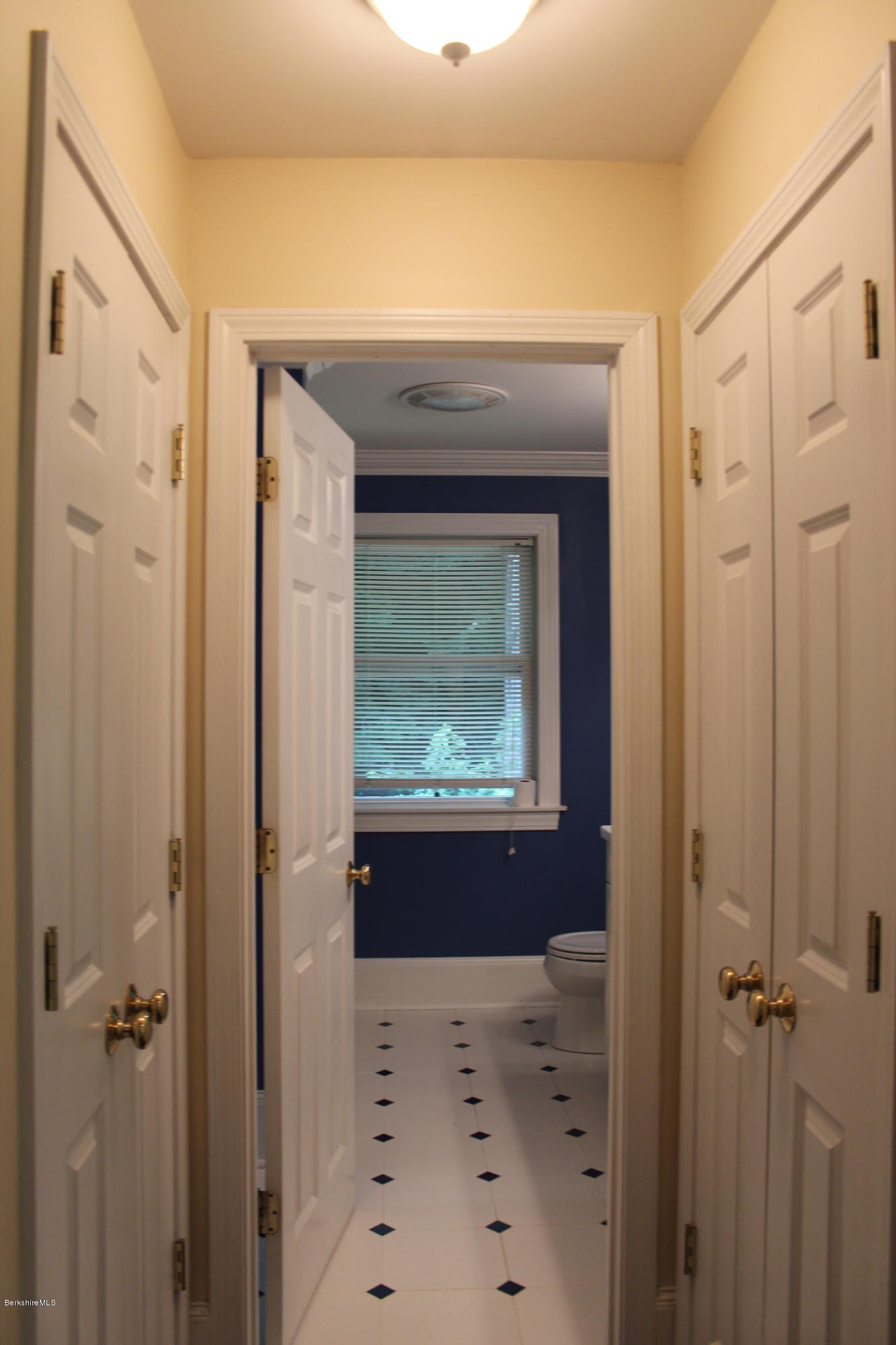 290 Barker Road Pittsfield, MA 01201 - Photo 16 of 30 2014-08-08 11