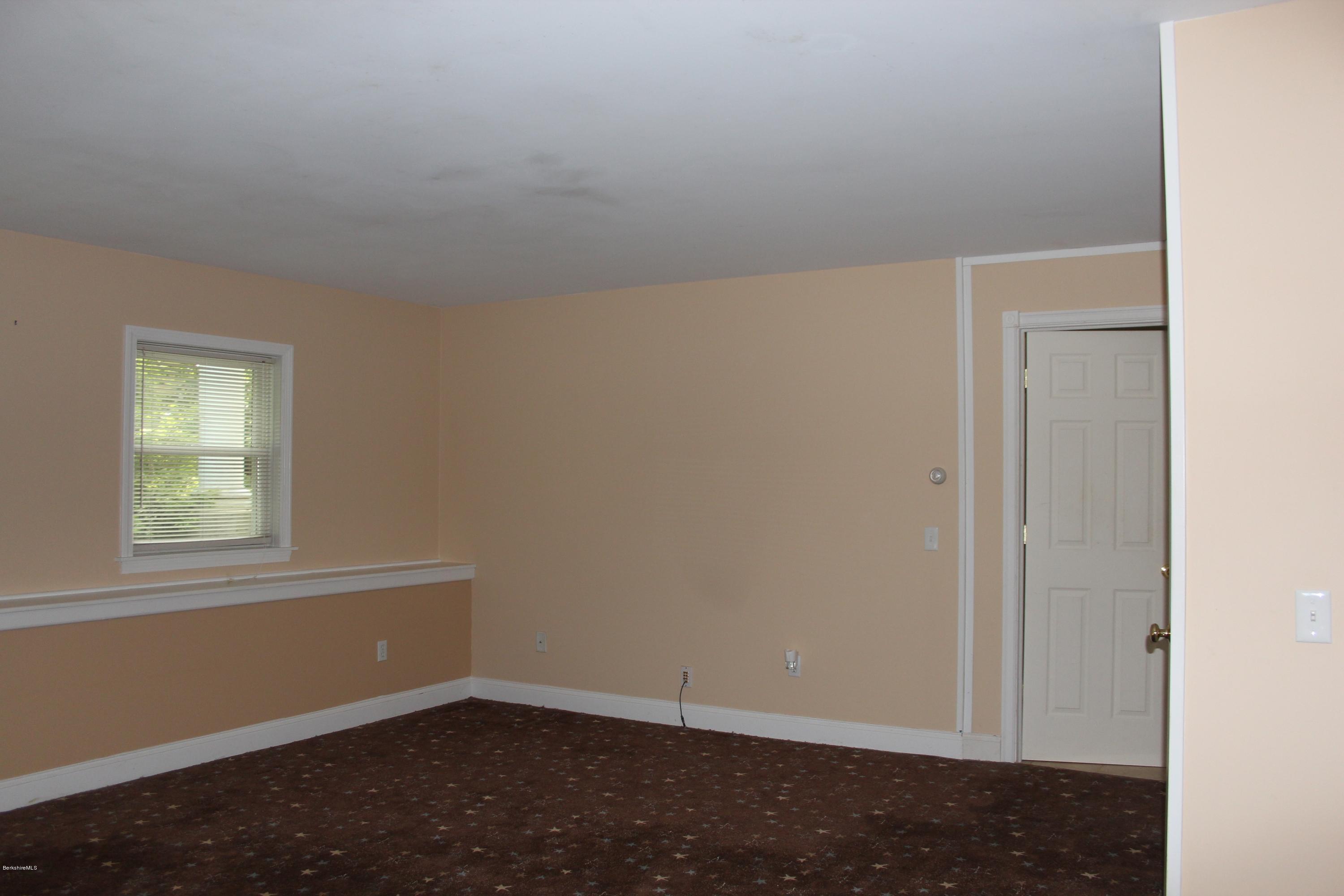 290 Barker Road Pittsfield, MA 01201 - Photo 27 of 30 2014-08-08 11