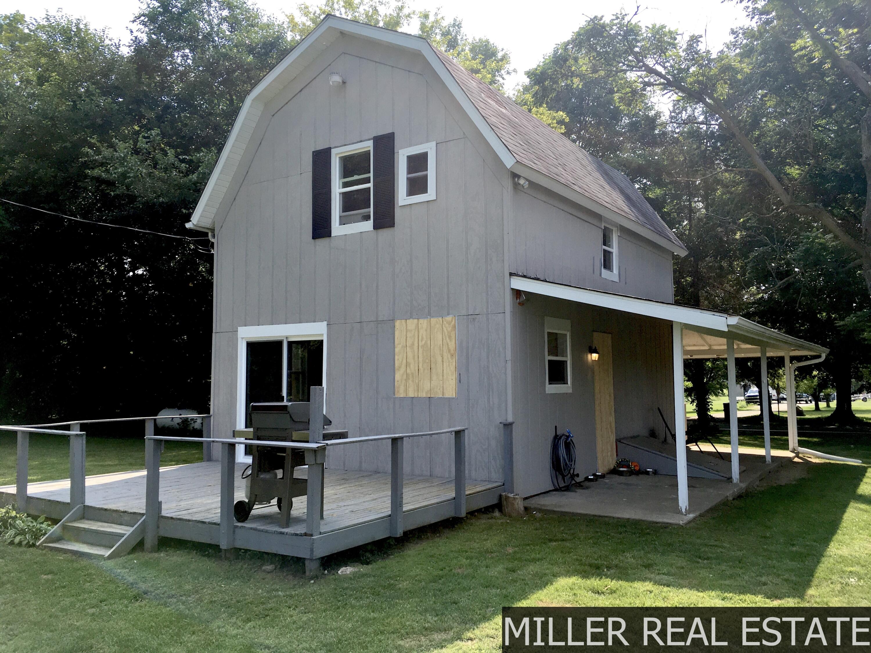10325 South Banfield Road Dowling, MI 49050 - Photo 3 of 22 Photo Aug 04, 16 34 30