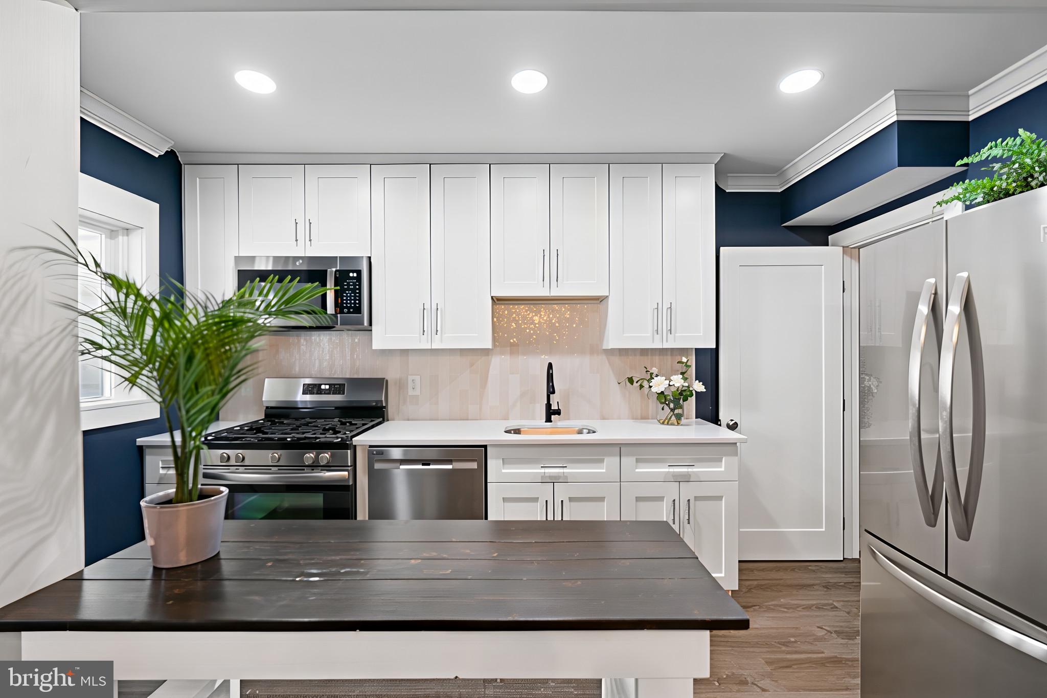 2782 Moorgate Road Dundalk, MD 21222 - Photo 9 of 27 42"Cabinetry