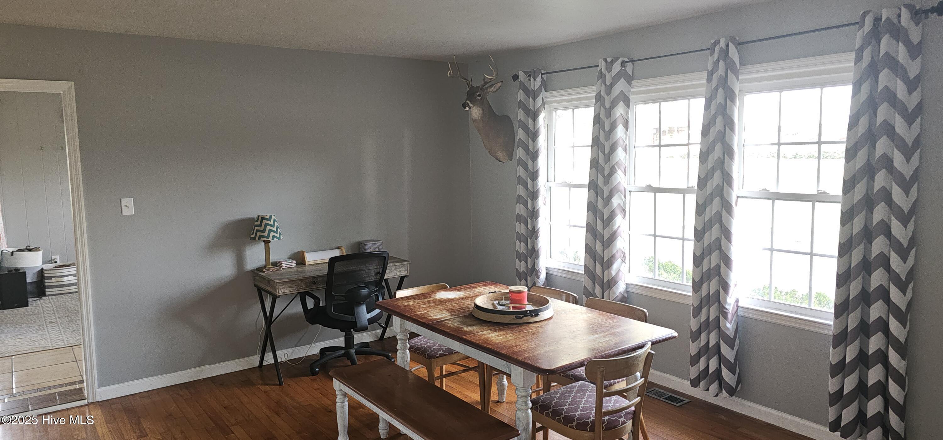 613 Doolittle Mill Road Conway, NC 27820 - Photo 23 of 63 Dining room
