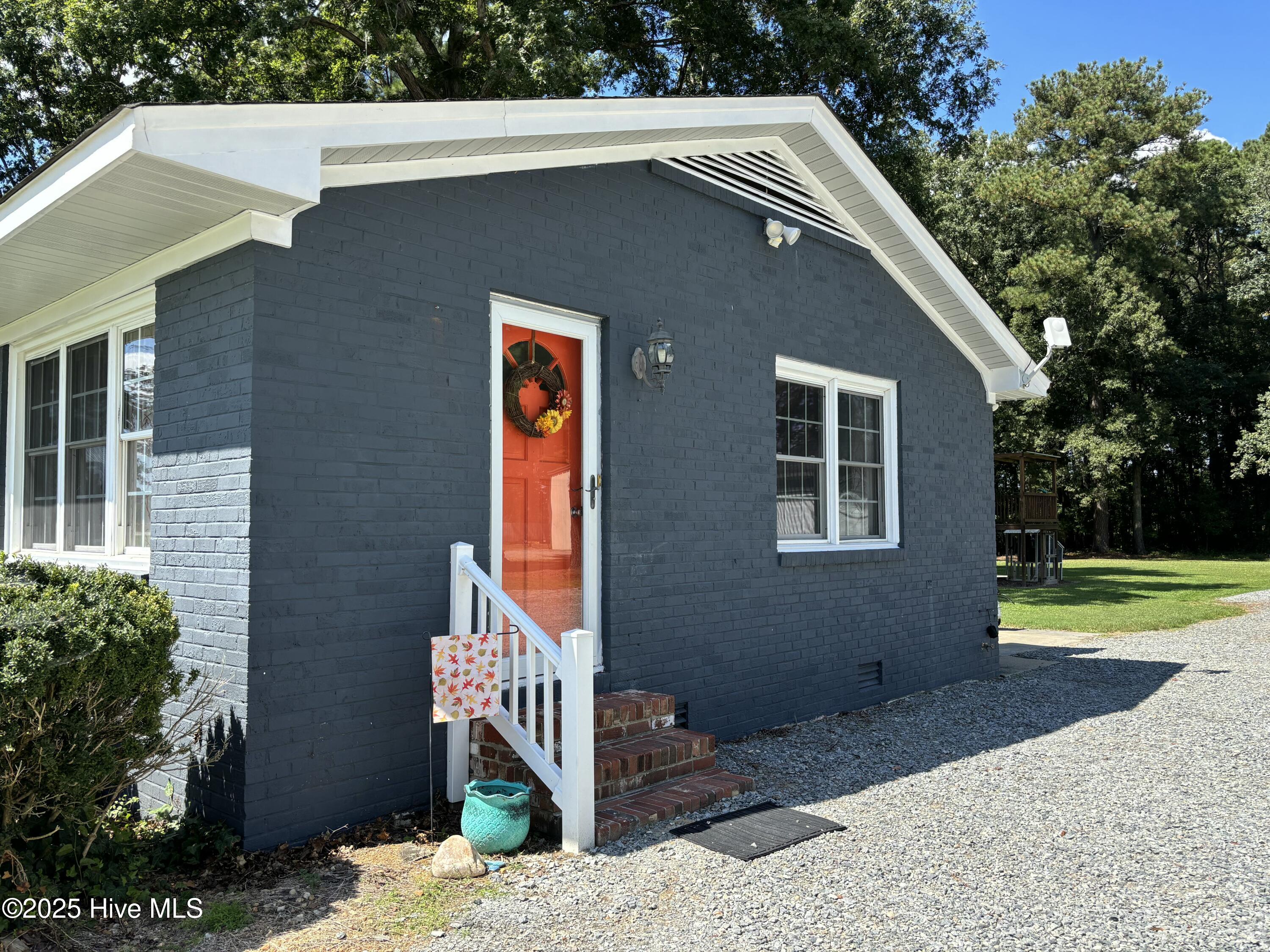 613 Doolittle Mill Road Conway, NC 27820 - Photo 5 of 63 IMG_4226