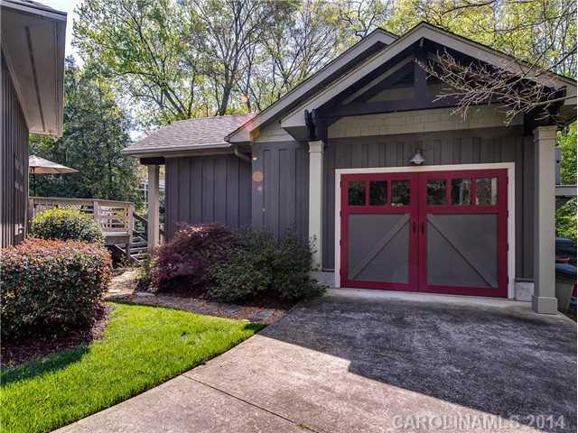 2935 Wheelock Road Charlotte, NC 28211 - Photo 16 of 16 a front view of a house with garden