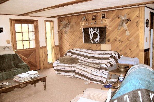 3 Steele Road Bushkill, PA 18324 - Photo 4 of 7 Living Rm 1