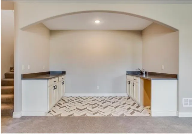 $385,000 | 2129 South Cranbrook Court, Wichita, KS 67207