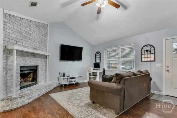 $1,750 | 250 Garden Circle, Hinesville, GA 31313
