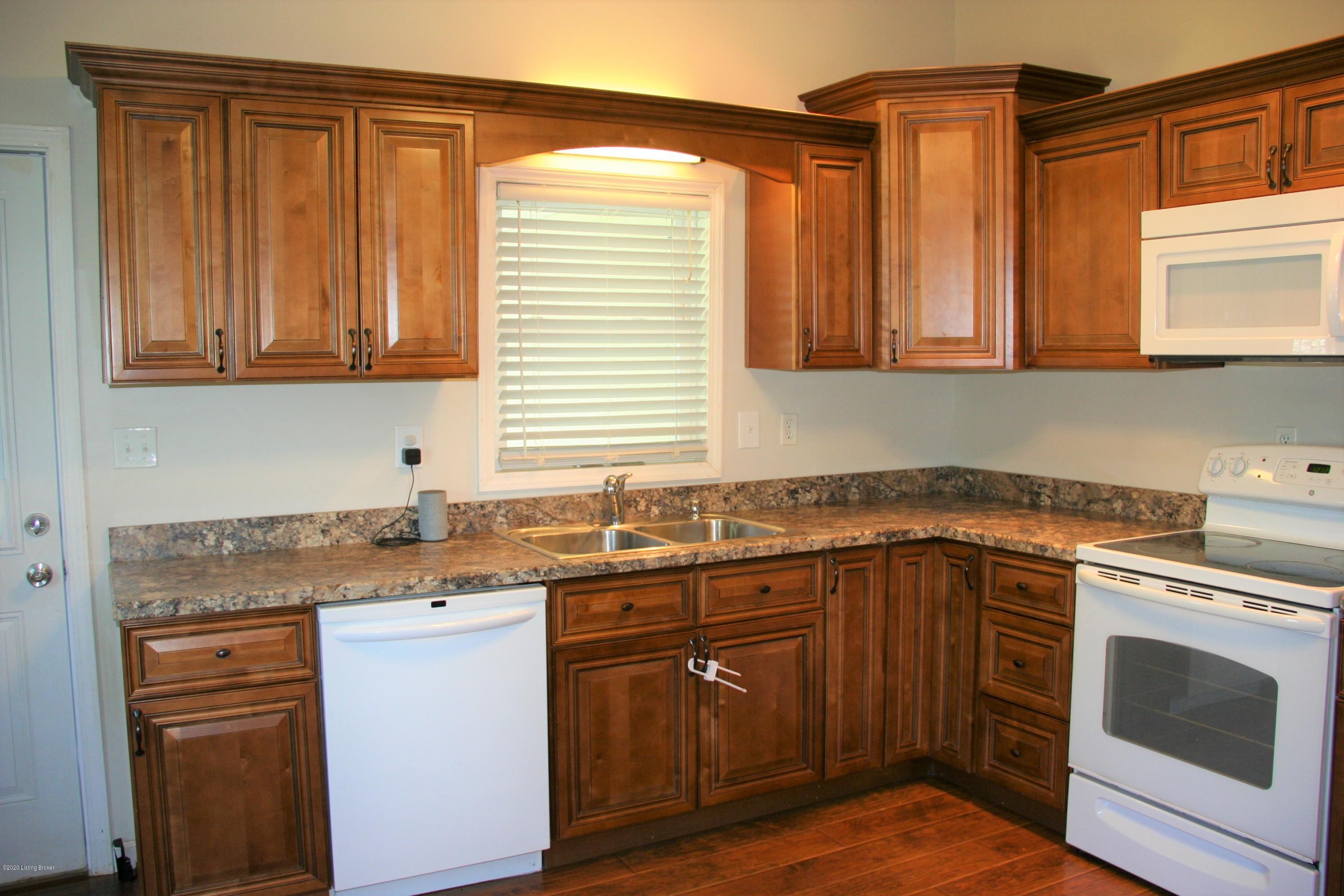 520 West Blue Lick Road Shepherdsville, KY 40165 - Photo 16 of 47 IMG_5012