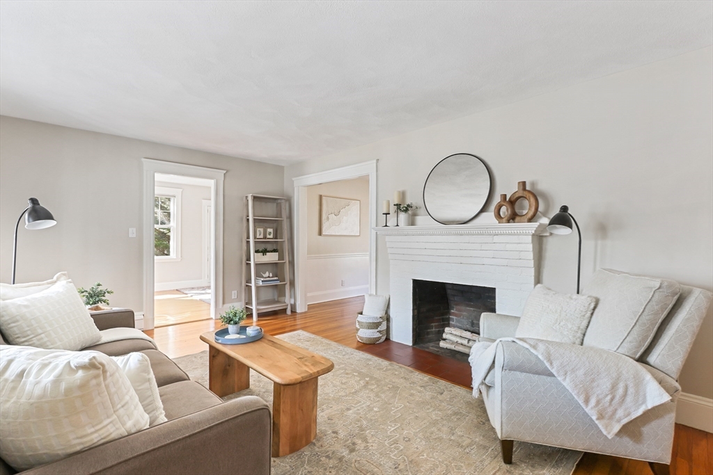 18 Edgewood Street Needham, MA 02492 - Photo 7 of 34 Gallery Image 7