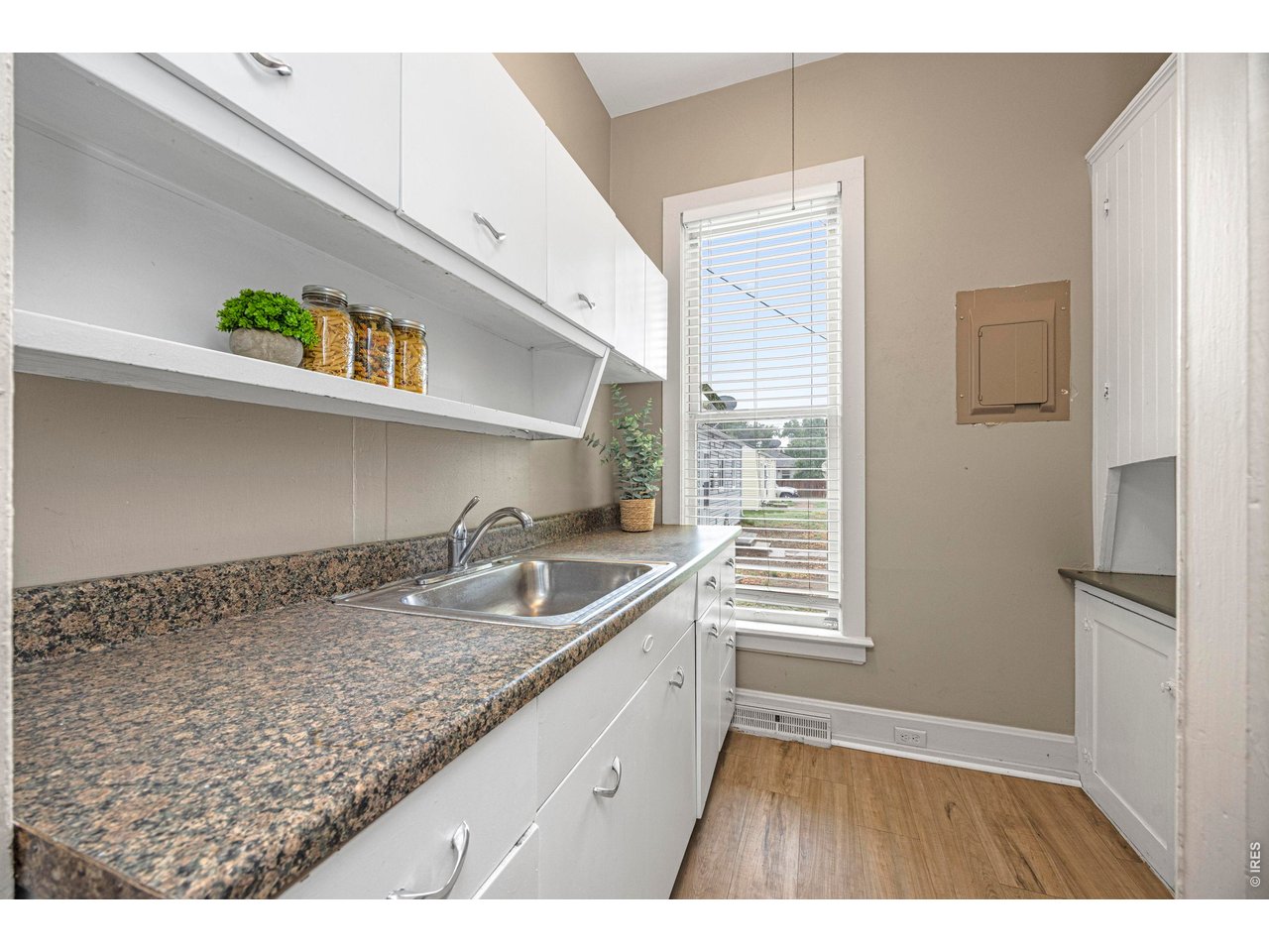 601 Walnut Street Windsor, CO 80550 - Photo 17 of 33 Kitchen workspace and prep zone