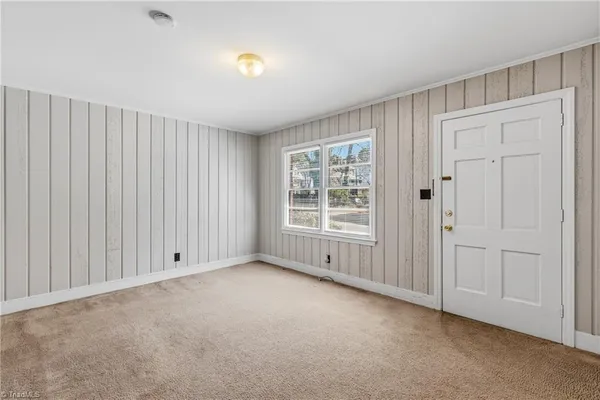 $875 | 217 McIver Street, Unit D, Greensboro, NC 27403