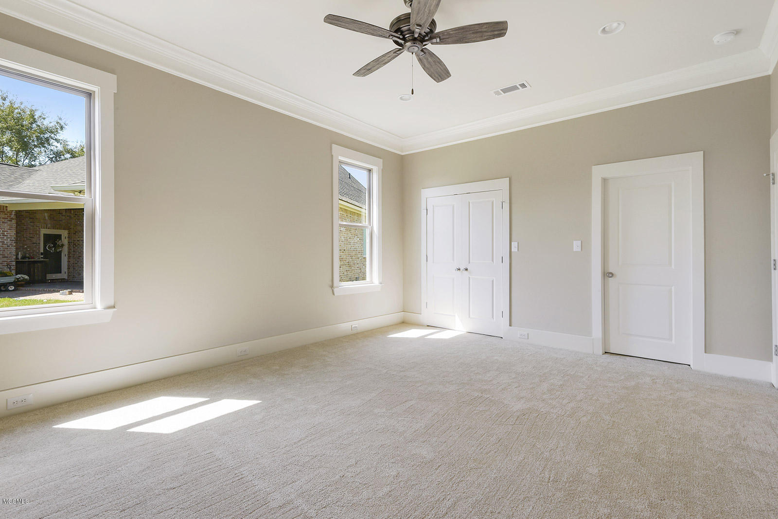2021 Alphabet Road Gulfport, MS 39503 - Photo 14 of 29 009_1600x1067_mls_1600x1067