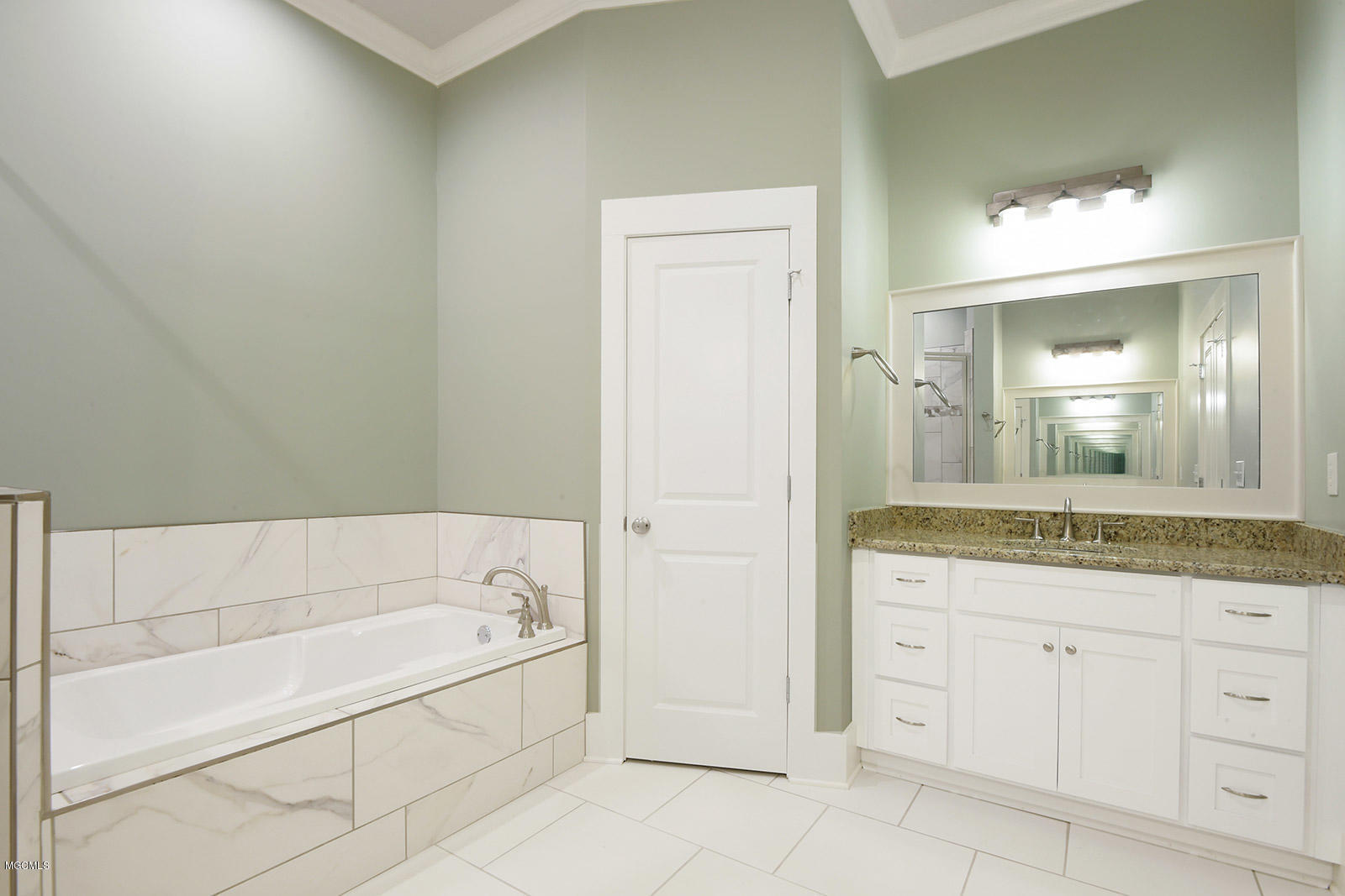 2021 Alphabet Road Gulfport, MS 39503 - Photo 16 of 29 011_1600x1067_mls_1600x1067