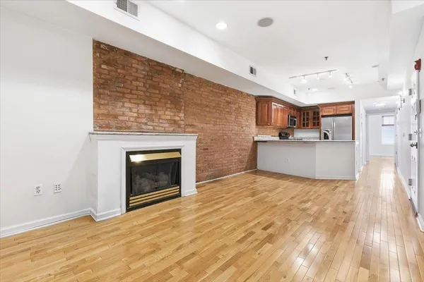 $724,900 | 221 Willow Avenue, Unit 3R, Hoboken, NJ 07030