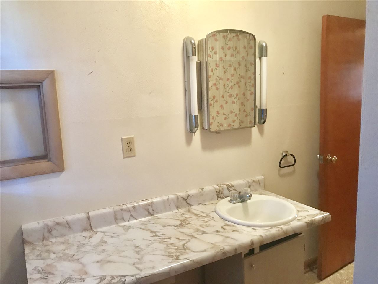 6412 West Taylor Road Muncie, IN 47304 - Photo 12 of 16 Gallery Image 12