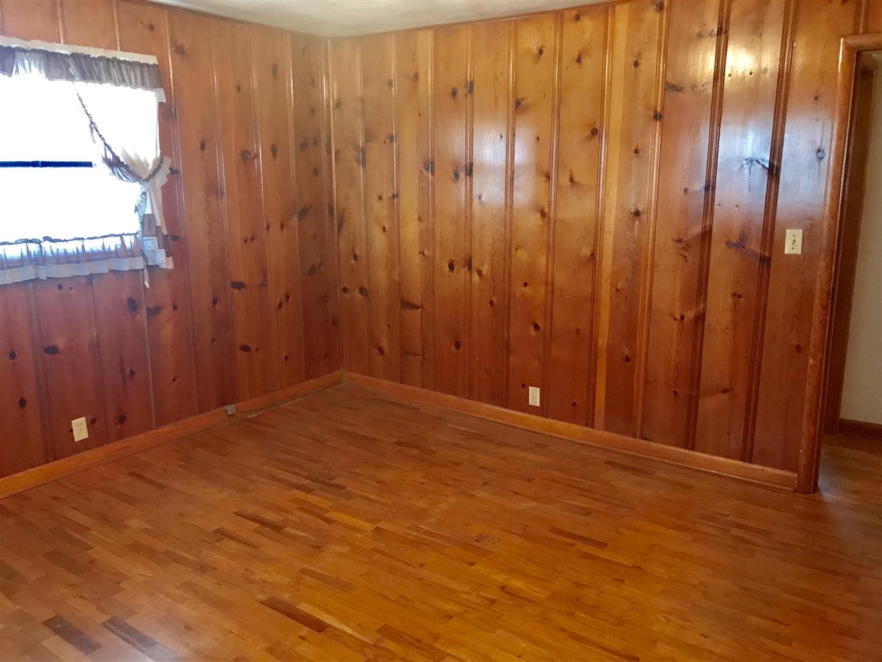 6412 West Taylor Road Muncie, IN 47304 - Photo 14 of 16 Gallery Image 14