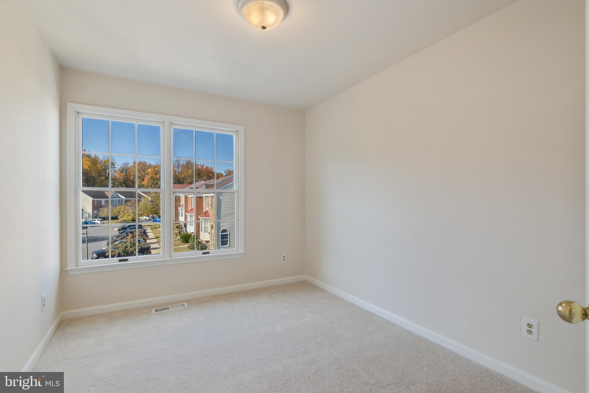 268 St Michaels Circle Odenton, MD 21113 - Photo 21 of 42 an empty room with window
