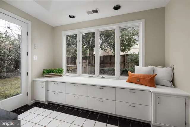 $850,000 | 7953 Bolling Drive, Alexandria, VA 22308