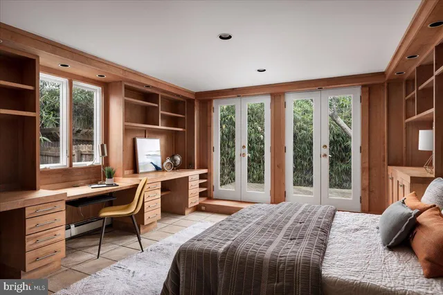 $850,000 | 7953 Bolling Drive, Alexandria, VA 22308