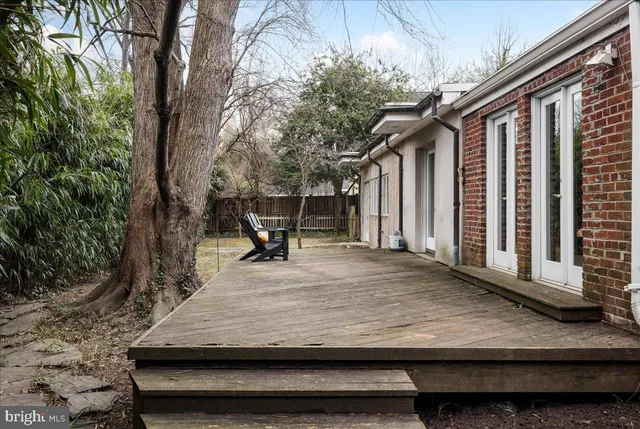 $850,000 | 7953 Bolling Drive, Alexandria, VA 22308