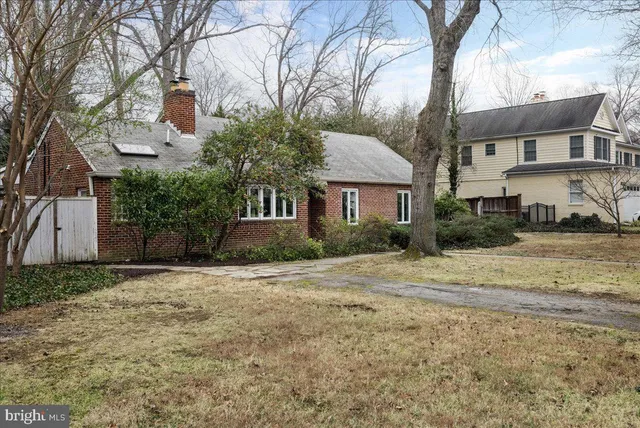 $850,000 | 7953 Bolling Drive, Alexandria, VA 22308