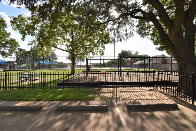 $1,800 | 18007 Forest Cedars Drive, Houston, TX 77084