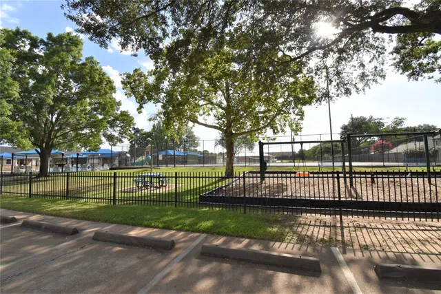 $1,800 | 18007 Forest Cedars Drive, Houston, TX 77084