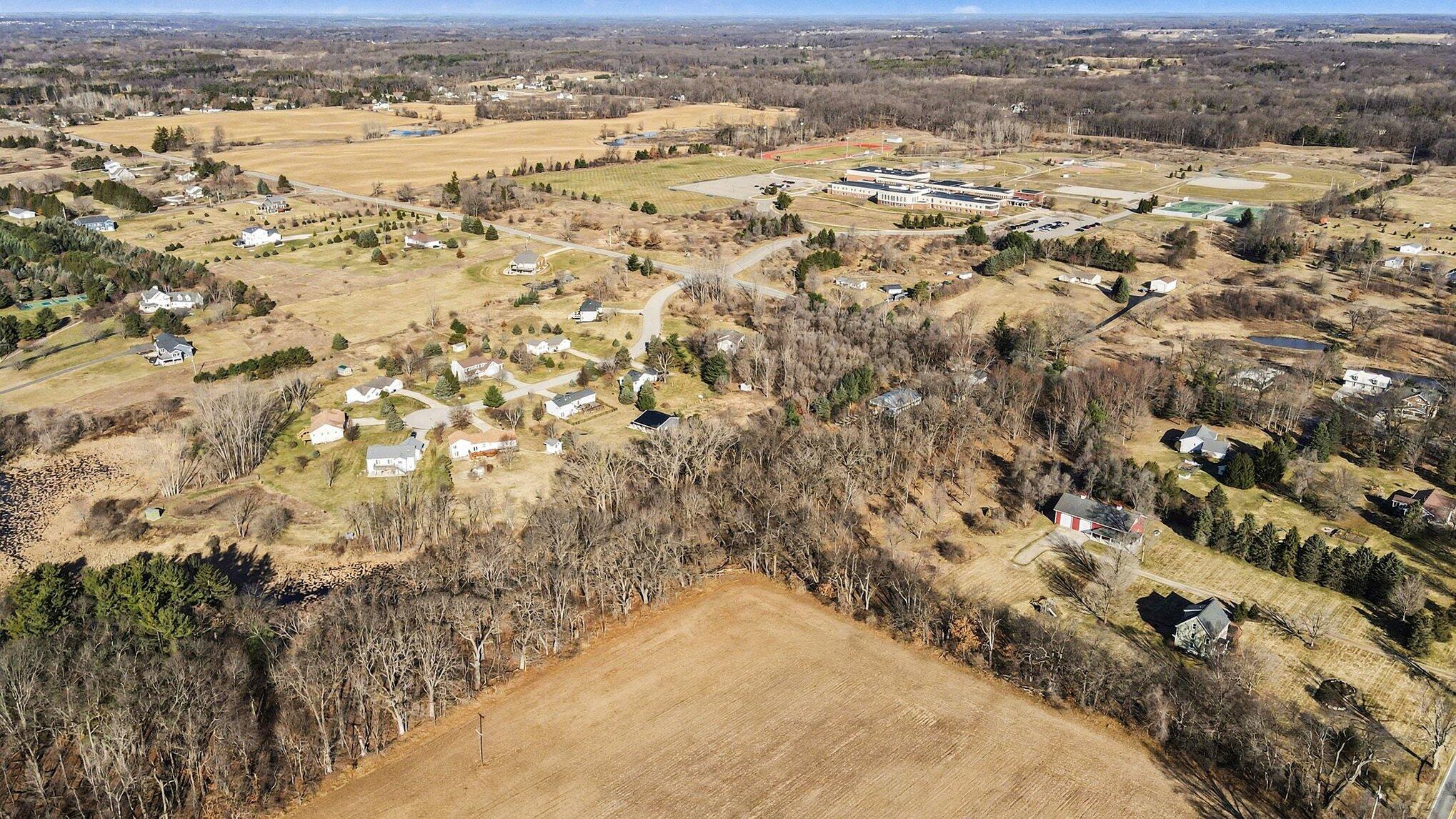 8696 9 Mile Road Northeast Rockford, MI 49341 - Photo 7 of 25 007_file_7163