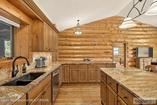 $1,495,000 | 1330 Larsen Lane, Driggs, ID 83422